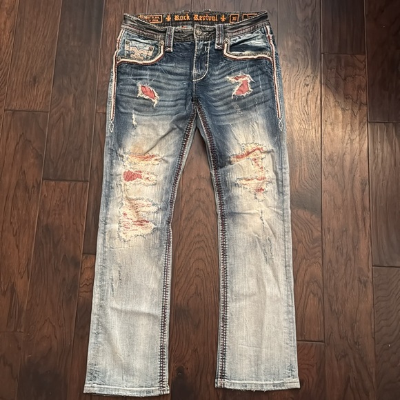 30x32 Rock Revival Distressed Jeans - Picture 2 of 3